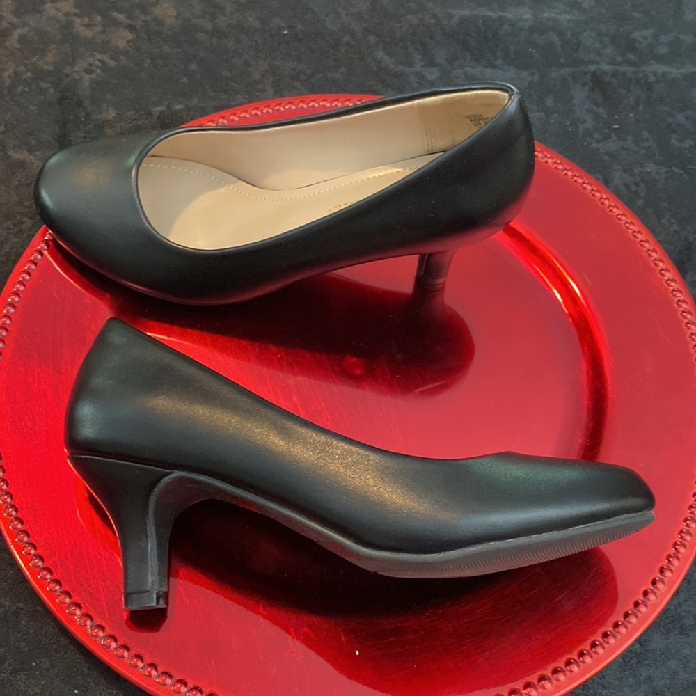 Black pumps. Round toe, small 2” petite heel. Brand new, never worn. - Picture 5 of 7